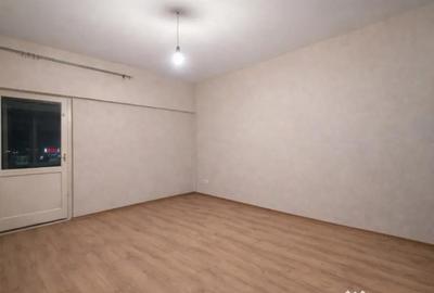 Apartament cu 4 camere decomandat în Calea București - 9