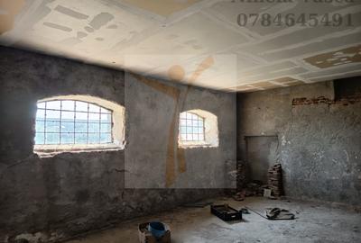 Teren Construcții intravilan de 672 mp, în Aninoasa - 5