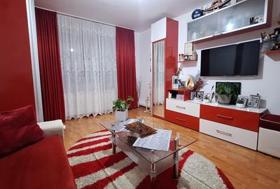 Apartament 2 camere, 42 mp, decomandat, etaj 4/4- zona Iosefin