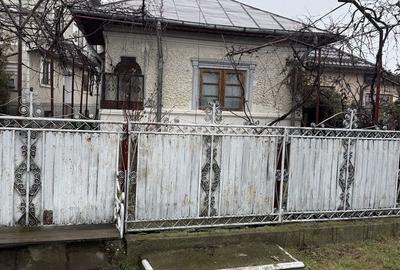 Casă cu 4 camere în Comișani - 3