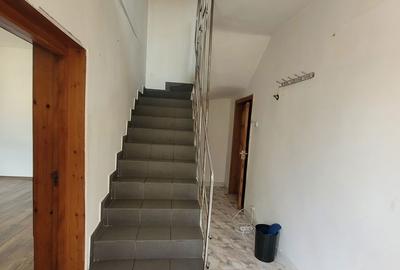 Casă cu 3 camere cu Teren 200 Mp în Coiciu - 4