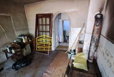 Casa singur in curte Mure? Mure?eni - 4