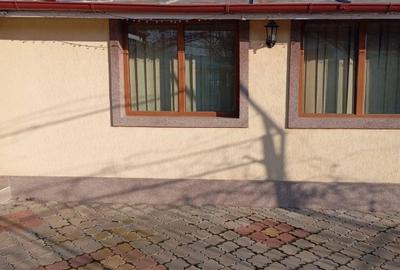 Casă complet mobilată, renovată, cu teren generos zonă liniștită Baltati, zona b - 3