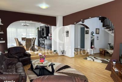 Casă cu 7 camere cu Teren 2000 Mp în Central - 19