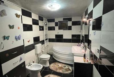 Casă cu 5 camere cu Teren 670 Mp în Săpoca - 3