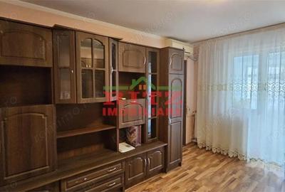 Apartament cu 3 camere semidecomandat în Central - 9