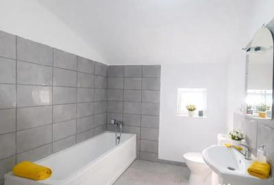 Casă cu 5 camere cu Teren 300 Mp în Noua - 9