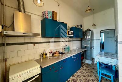 Apartament cu 3 camere decomandat, mobilat în Badea Cârțan - 10