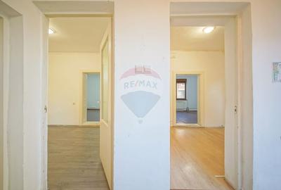 COMISION 0 Casa cu potential excelent, teren 446 mp, Strada Fanionului - 10