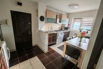 Apartament cu 3 camere decomandat, mobilat în Central - 12