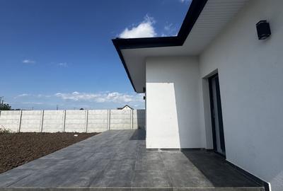 Casă individuală cu 4 camere cu Canalizare în Domnești - 3