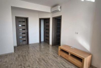 Apartament cu 3 camere în Sântandrei