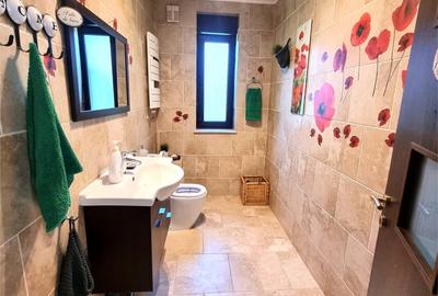 Chitila langa Lacul cu Nuferi si Padure Chitila langa Lacul cu Nuferi si Padure - 15