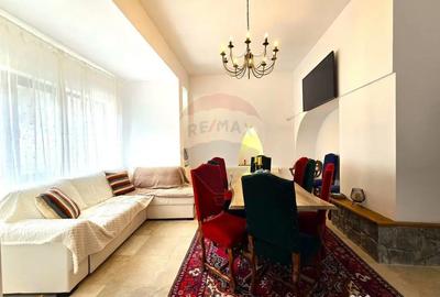 Casă cu 4 camere cu Canalizare în Central - 12