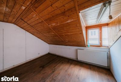 Casă cu Teren 597 Mp în Central - 5