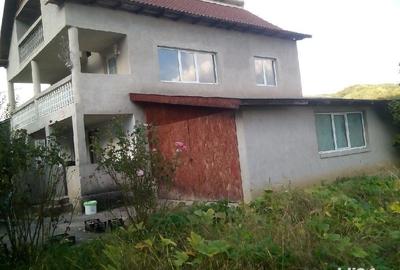 Casă cu 4 camere cu Teren 1000 Mp în Vulcan - 6