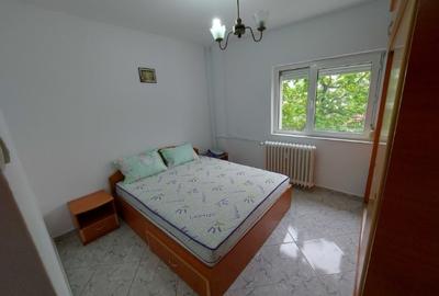 Apartament cu 2 camere semidecomandat în Obor