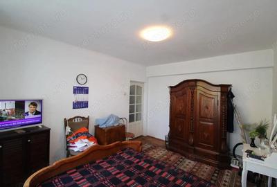 Apartament 2 camere, decomandat, zona CAM - 2