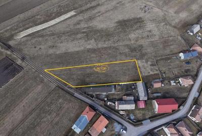 Teren de 1493 mp, în Suseni - 5