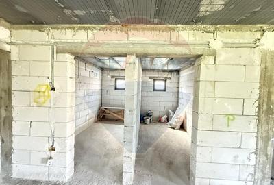 Casă individuală cu 7 camere cu Teren 1800 Mp în Preutești - 5