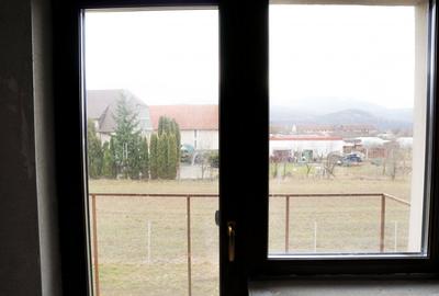 Casă individuală cu 4 camere cu Canalizare în Central - 17