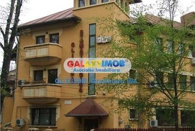 Casă cu 15 camere în Cotroceni