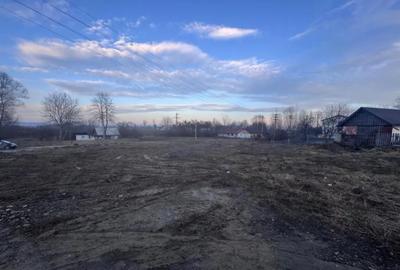 Teren de 1700 mp, în Siret - 1