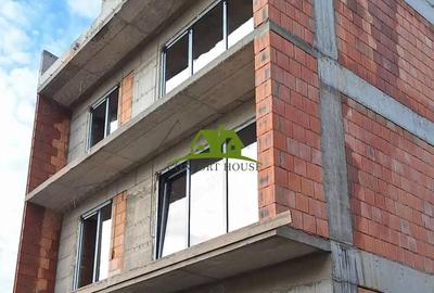Apartament cu 3 camere decomandat în Traian - 7