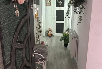 Apartament cu 2 camere decomandat în Ocna Mureș - 1