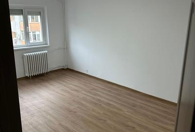 Apartament cu 2 camere decomandat în Rahova - 2