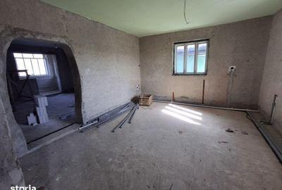 Casă cu 3 camere cu Teren 100 Mp în Sulița - 4