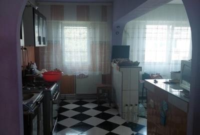 Apartament 3 camere decomandat, zona Vidin. - 4
