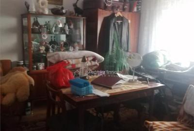 Casa P E, teren 207 mp, zona centrala, pretabila - clinica, - 2