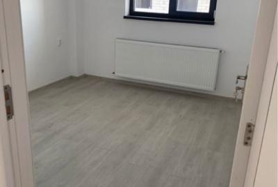 Apartament cu 3 camere în Pielești - 3