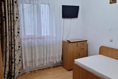 Apartament cu 3 camere decomandat în Baza 3 - 2