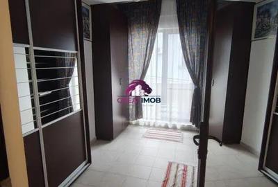 Apartament cu 3 camere decomandat în Costin Georgian - 7