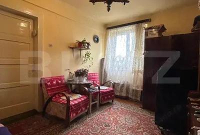 Apartament de vanzare, cu 2 camere, cu gradina, zona semicentrala