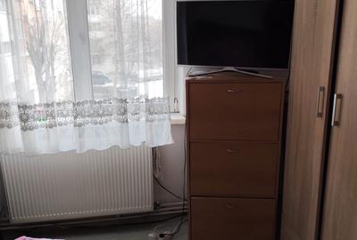 Apartament cu 3 camere decomandat în Central - 1