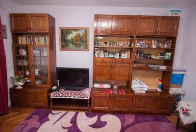 Apartament decomandat 3 camere in vila central - 2