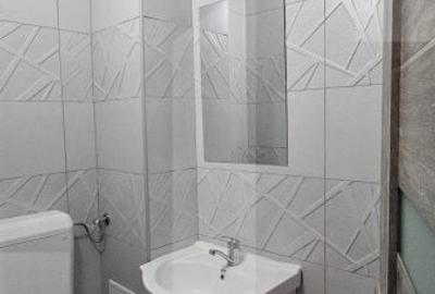 Apartament cu 3 camere în Semicentral