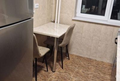 Apartament cu 3 camere decomandat, mobilat în Drumul Taberei - 2