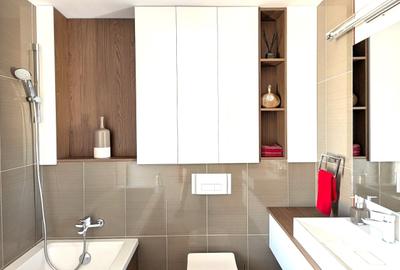 Penthouse cu 3 camere decomandat, mobilat în Central - 18