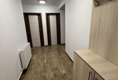 Apartament cu 3 camere în Tractorul - 16