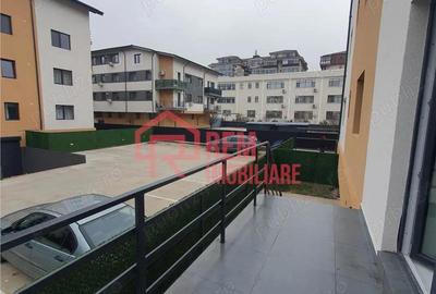 Apartament cu 2 camere decomandat în Fundeni