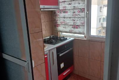 Apartament cu 2 camere decomandat în Casa de Cultură - 9