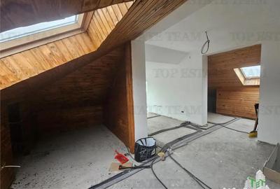 Casă cu 6 camere cu Canalizare în Dudu - 1