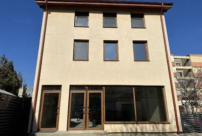 Spațiu comercial de închiriat – zonă ultracentrală Cuza Vodă, vizavi de Primăria Buzău