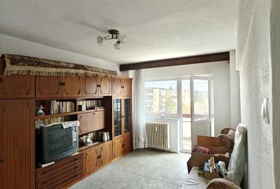 Apartament cu 3 camere decomandat în Trivale - 1