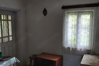 Casă cu 3 camere în Curtea de Argeș - 1