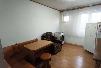 Apartament 2 Cam. Semidecomandate Moldova Noua CS - 11